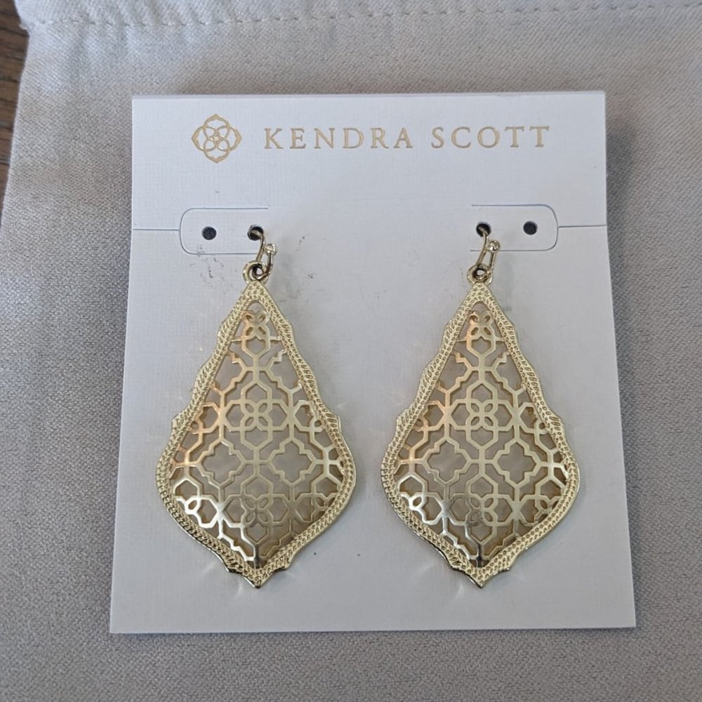 KENDRA SCOTT Addie Gold Filigree